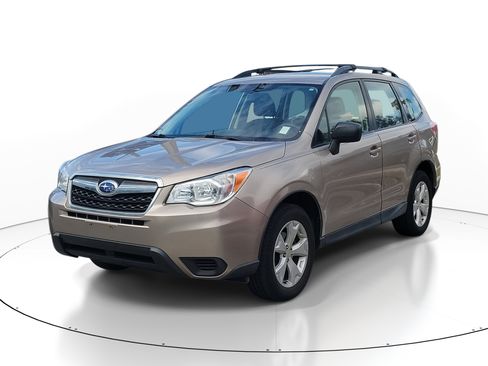 Used 2016 Subaru Forester 2.5i w/ Alloy Wheel Package image 3