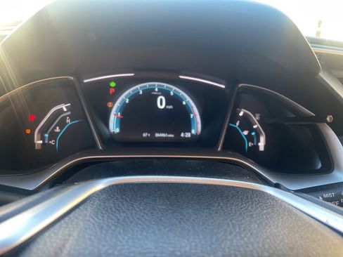 Used 2017 Honda Civic Touring image 6