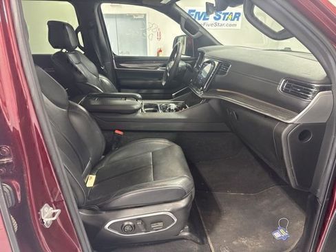Used 2022 Jeep Wagoneer Series III image 21