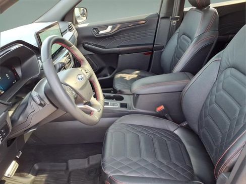 Used 2024 Ford Escape ST-Line Elite w/ Premium Technology Package AWD/4WD image 14