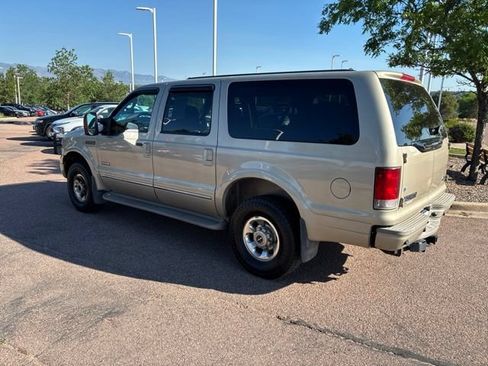Used 2005 Ford Excursion Limited AWD/4WD image 29