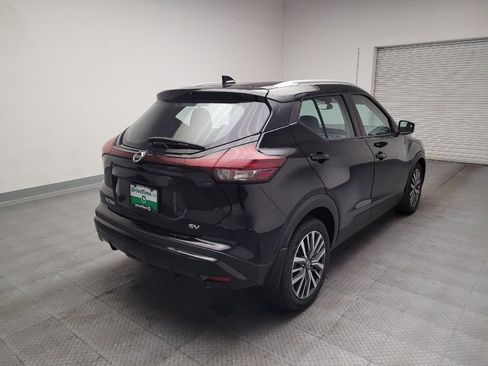 Used 2021 Nissan Kicks SV FWD image 9