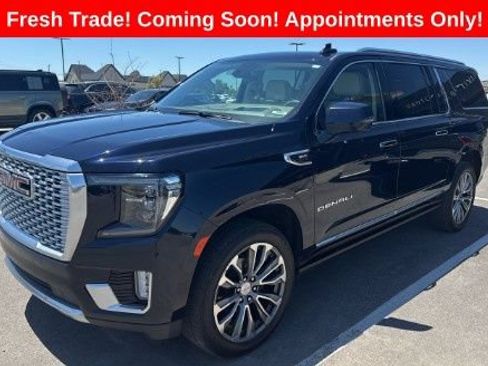 Used 2021 GMC Yukon XL Denali w/ Denali Premium Package AWD/4WD image 1