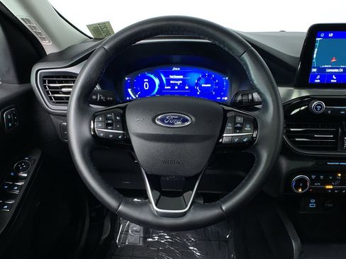 Used 2022 Ford Escape Titanium w/ Class II Trailer Tow Package image 21