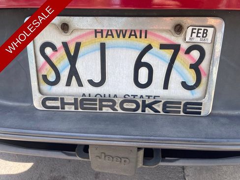 Used 2015 Jeep Cherokee Trailhawk w/ Comfort/Convenience Group AWD/4WD image 13