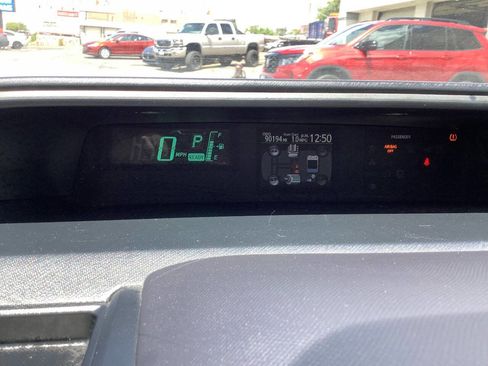 Used 2012 Toyota Prius C Four FWD image 39