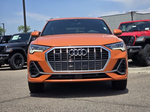 Used 2025 Audi Q3 2.0T Premium AWD/4WD image 2