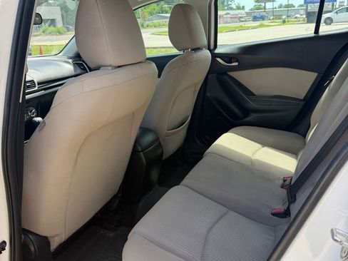 Used 2016 MAZDA MAZDA3 i Sport w/ Preferred Equipment Package image 8