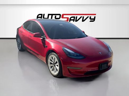 Used 2023 Tesla Model 3 Standard Range RWD image 1