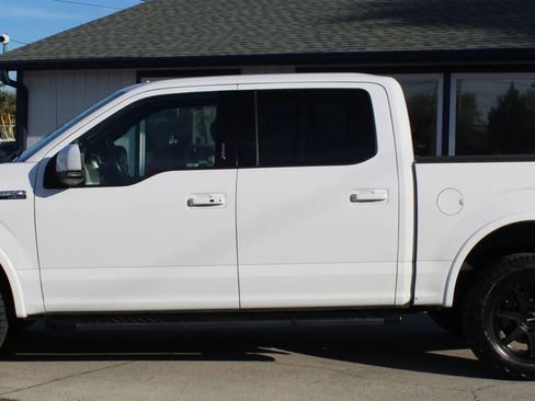 Used 2018 Ford F150 Lariat w/ Equipment Group 502A Luxury image 2