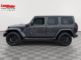 Used 2021 Jeep Wrangler Unlimited Sahara video 2