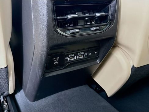 Used 2023 Jeep Grand Cherokee Limited image 26