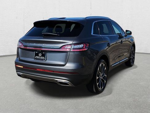 Used 2022 Lincoln Nautilus Reserve w/ Equipment Group 201A image 5