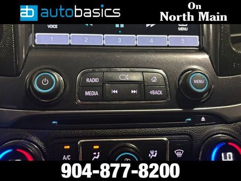 Used 2015 Chevrolet Impala LT FWD image 31