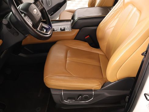 Used 2023 Ford Expedition Max Platinum AWD/4WD image 11