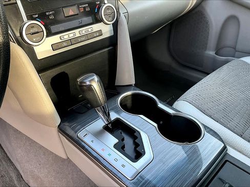 Used 2013 Toyota Camry LE image 13