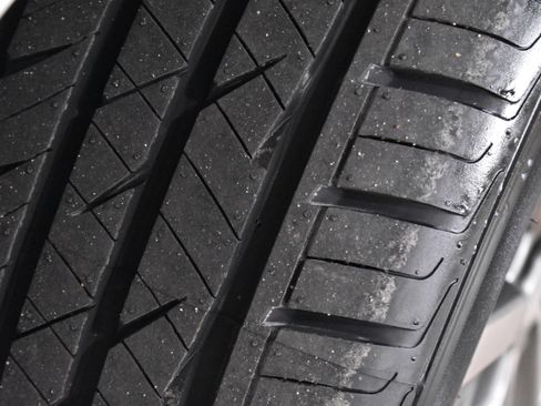 Used 2019 GMC Terrain Denali w/ Advanced Safety Package image 11