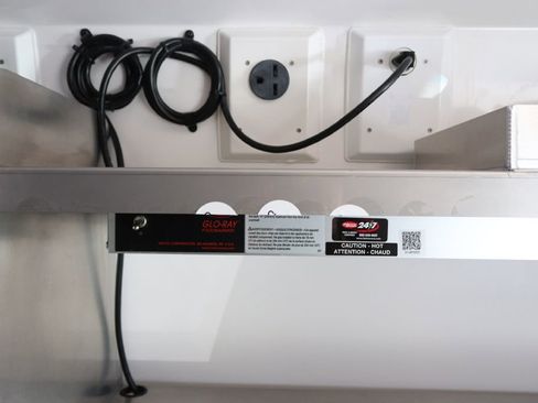 Used 2022 Mercedes-Benz Sprinter 4500 w/ Parking Package image 15