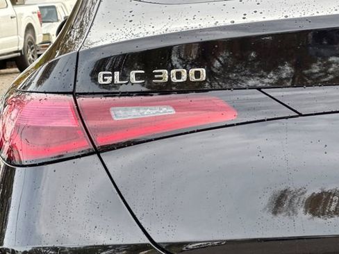 Used 2025 Mercedes-Benz GLC 300 4MATIC image 48