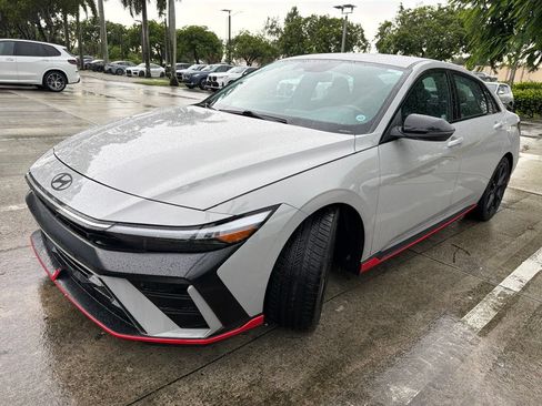 Used 2025 Hyundai Elantra N w/ Cargo Package FWD image 5