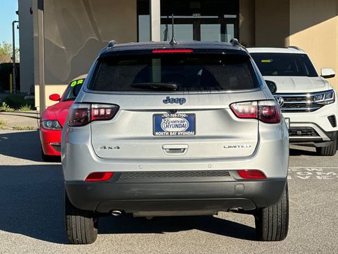 Used 2025 Jeep Compass Limited AWD/4WD image 5