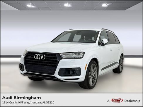 Used 2017 Audi Q7 3.0T Prestige w/ Prestige Package AWD/4WD image 1