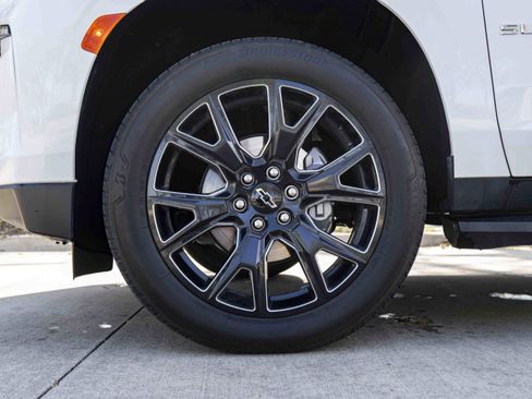 Used 2024 Chevrolet Suburban Premier w/ Premium Package 2 image 14