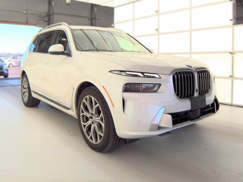 Used 2026 BMW X7 xDrive40i AWD/4WD image 1