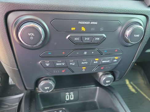 Used 2021 Ford Ranger Lariat w/ Tremor Off-Road Package image 24