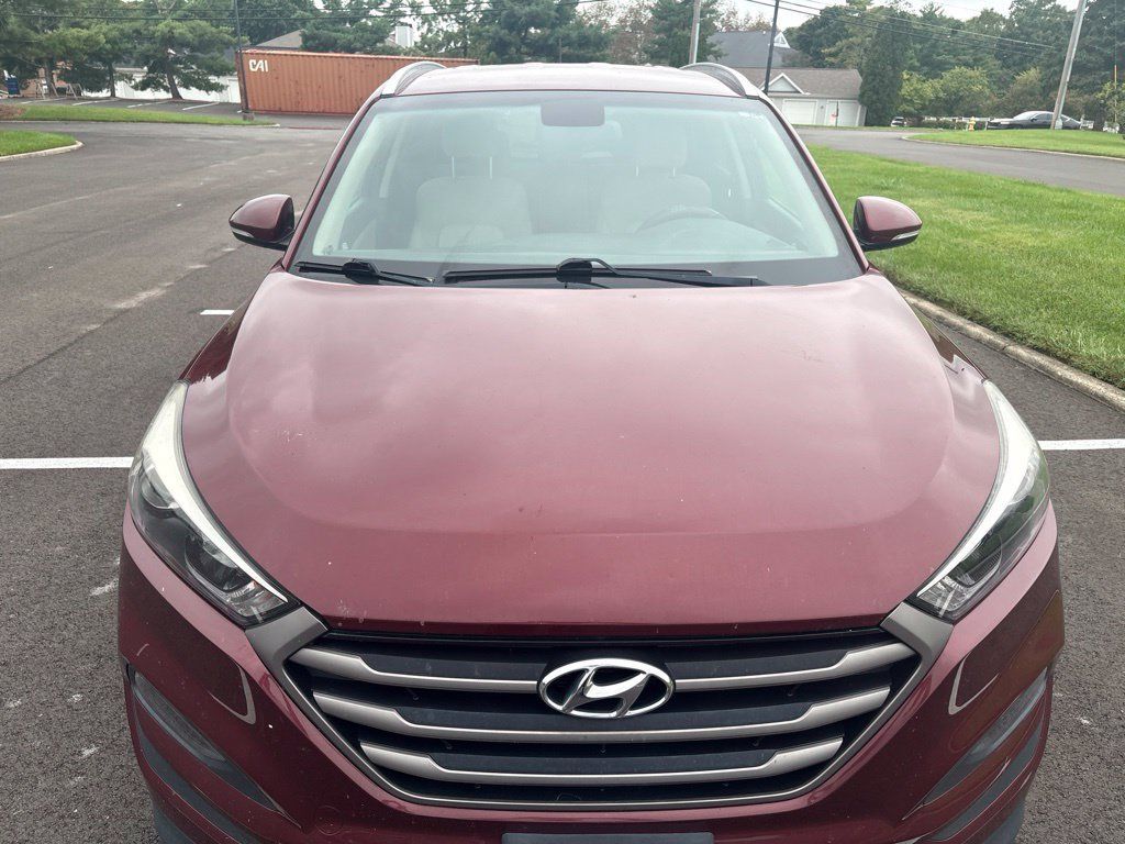 Used 2016 Hyundai Tucson Sport AWD/4WD image 3