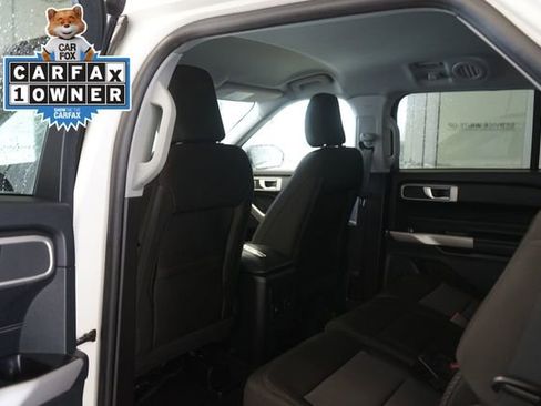 Certified 2023 Ford Explorer XLT image 28