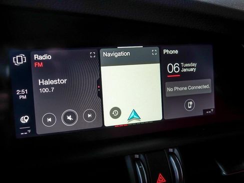 New 2025 Alfa Romeo Giulia AWD w/ Driving Assist Package image 15