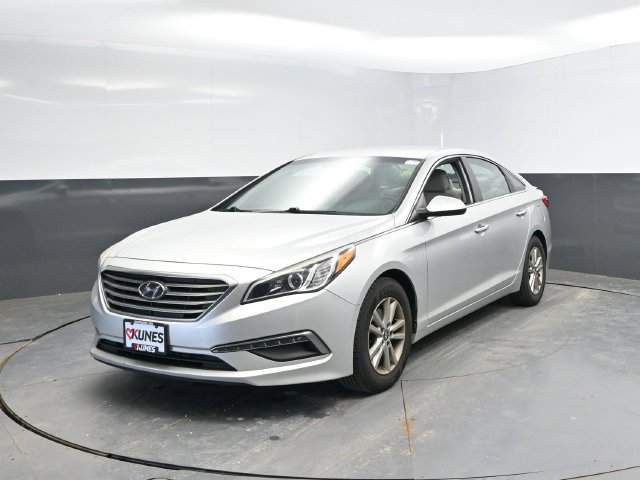 Used 2015 Hyundai Sonata SE FWD image 6
