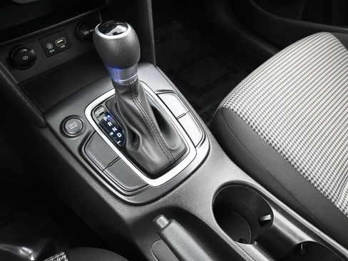 Used 2021 Hyundai Kona SE image 24