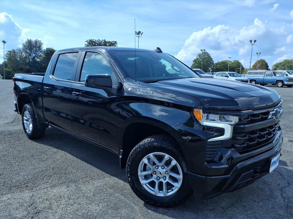 New 2026 Chevrolet Silverado 1500 RST w/ Convenience Package II AWD/4WD image 2
