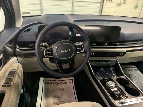 New 2026 Kia Carnival SX Prestige image 4