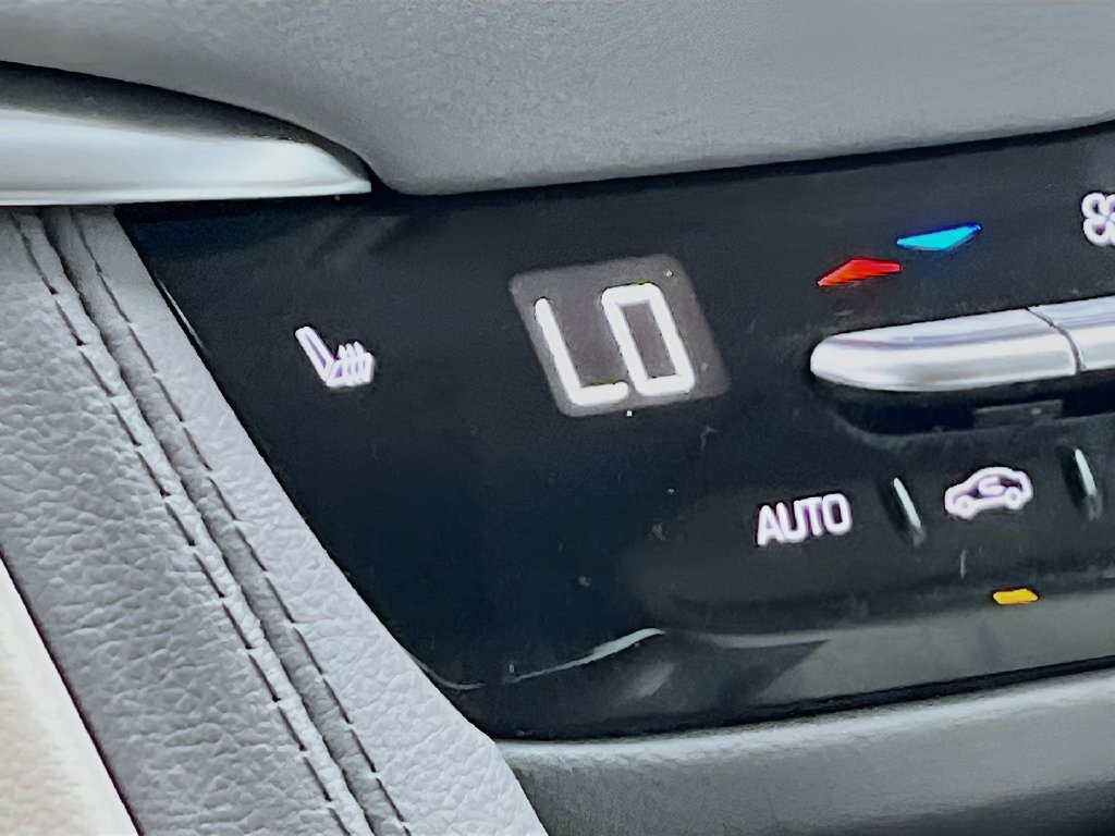 Used 2023 Cadillac XT5 Premium Luxury w/ Technology Package FWD image 21