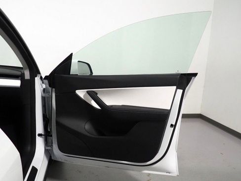 Used 2022 Tesla Model Y Performance image 52