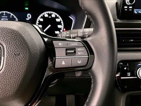 Used 2025 Honda Pilot EX-L image 26