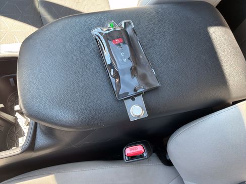 Used 2022 Toyota RAV4 XLE w/ Convenience Package AWD/4WD image 36
