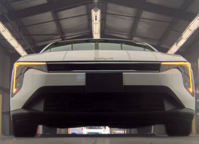 Used 2025 Kia K4 FWD image 14