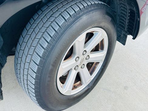 Used 2010 Toyota Highlander SE image 33