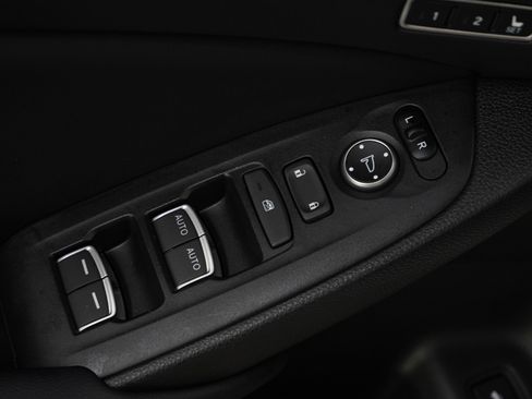 Used 2018 Honda Accord EX-L image 19