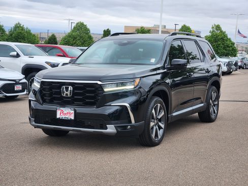 Used 2025 Honda Pilot Elite image 4