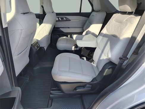 New 2026 Ford Explorer Platinum w/ LUX Leather Package image 28