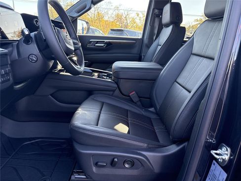 New 2026 Chevrolet Tahoe High Country w/ Sun And Tow Package AWD/4WD image 9