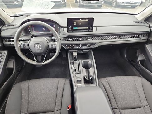 Used 2024 Honda Accord EX image 9