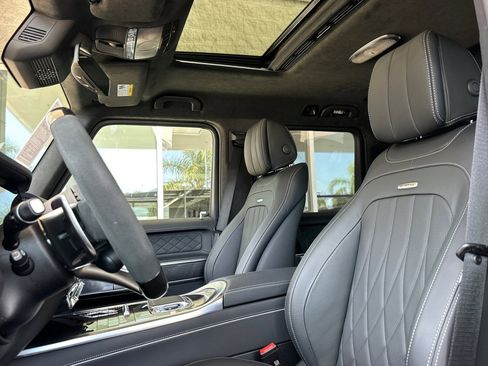 Used 2025 Mercedes-Benz G 63 AMG 4MATIC image 5