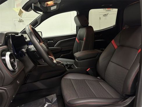 Certified 2025 Chevrolet Colorado Z71 w/ Technology Package image 19