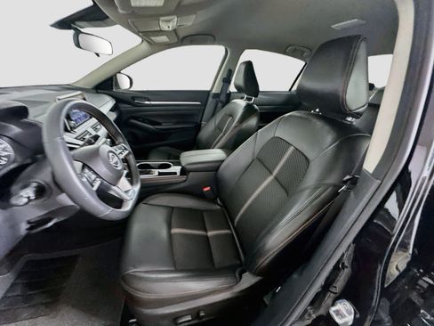 Used 2023 Nissan Altima 2.5 SR FWD image 13